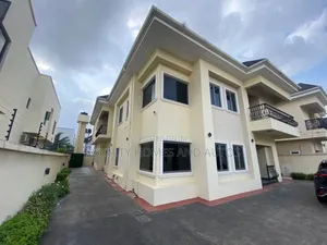 5bdrm House in Ikeja GRA for rent
