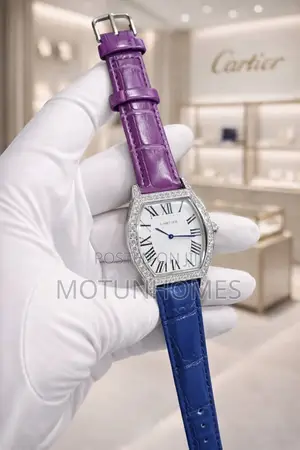 Quality Cartier Female Leather Wristwatch