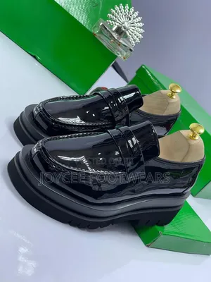 Original Botega Plain Shinning Leather Loafers Without Design