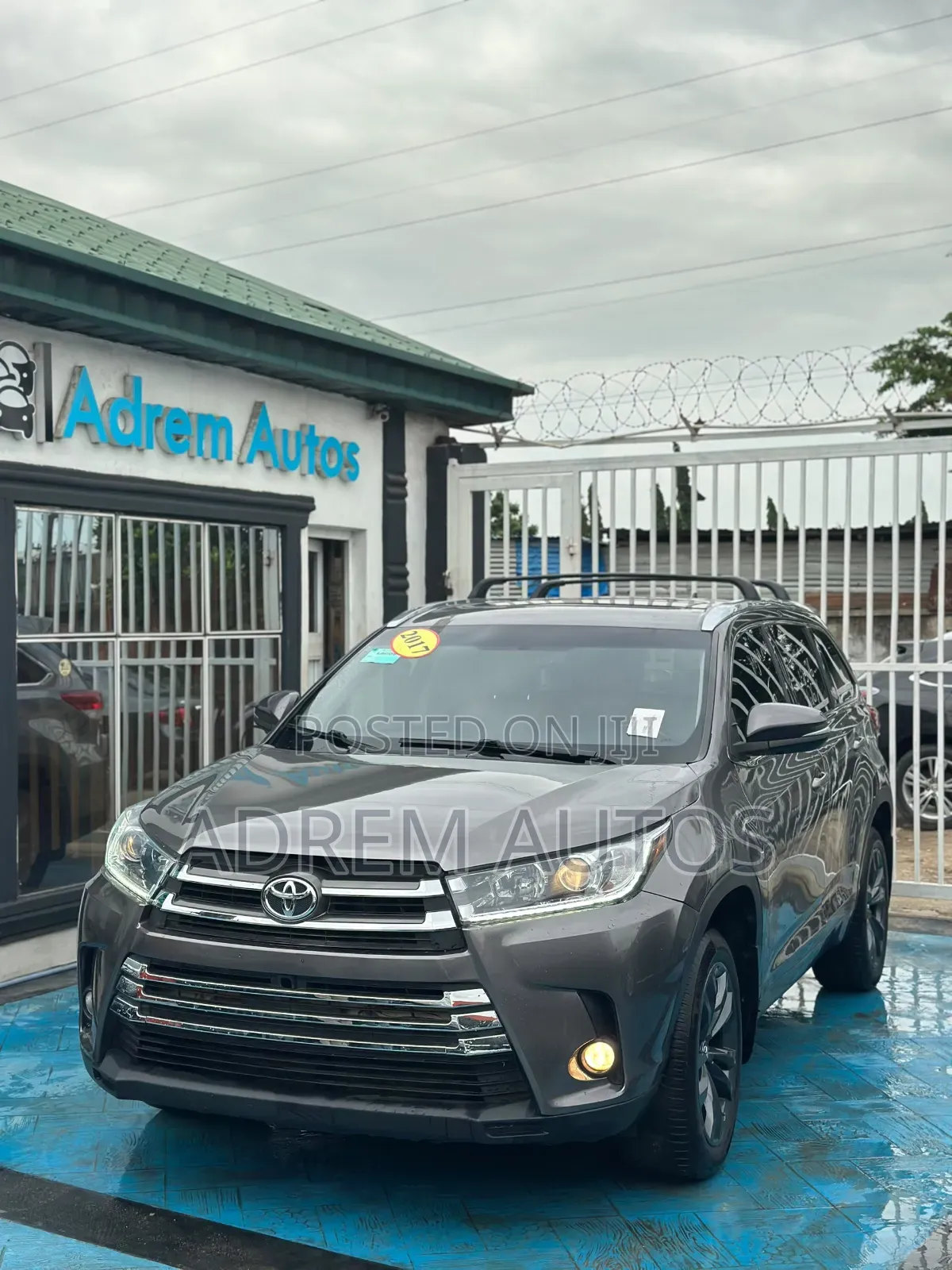 Toyota Highlander Limited V6 4x4 (3.5L 6cyl 6A) 2016 Gray