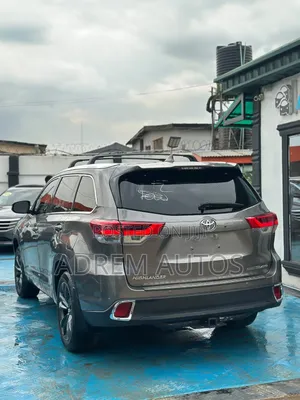 Toyota Highlander Limited V6 4x4 (3.5L 6cyl 6A) 2016 Gray
