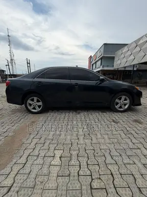 Toyota Camry LE 4dr Sedan (2.5L 4cyl 6A) 2013 Black