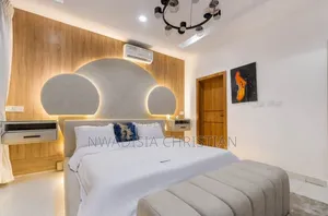 Modern 2-Bedroom Apartment With Pool Access