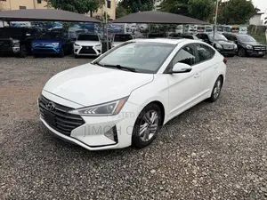 Hyundai Elantra 2019 White