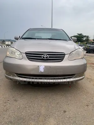 Toyota Corolla 2004 Gold