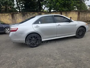 Toyota Camry 2009 Silver