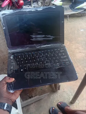 New Laptop Dell Latitude 3180 4GB Intel SSD 128GB