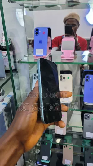 Apple iPhone 16 128 GB Blue