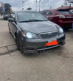 Toyota Corolla 2005 Gray