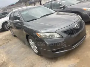 Toyota Camry SE V6 4dr Sedan (3.5L 6cyl 6AM) 2007 Gray