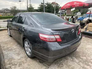 Toyota Camry SE V6 4dr Sedan (3.5L 6cyl 6AM) 2007 Gray