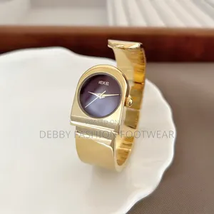 Elegant Ieke Ladies Bangle Watch