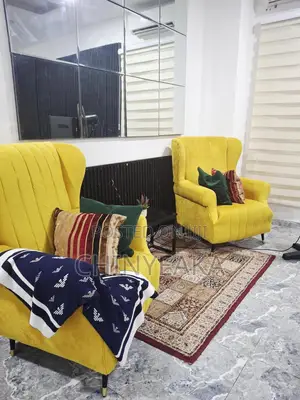 Single King Chairs