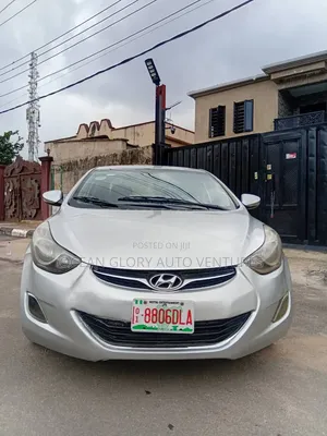 Hyundai Elantra 2012 Silver