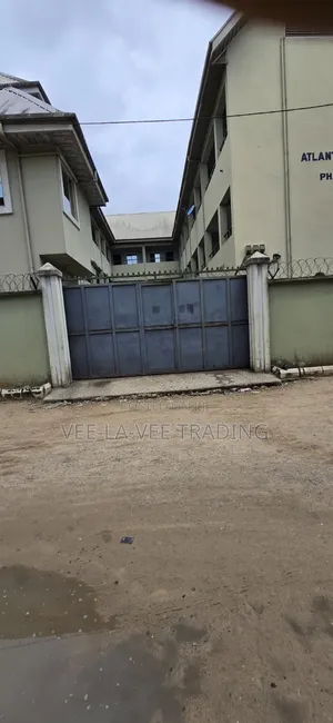 72 Rooms Hostel For Sale