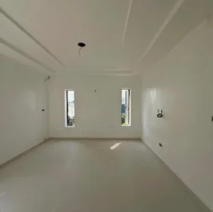 4bdrm Duplex in Estate, Life Camp for sale