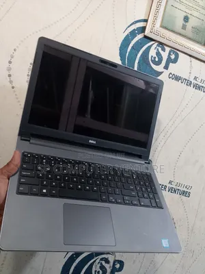 Laptop Dell Inspiron 15 5559 8GB Intel Core i5 SSD 256GB