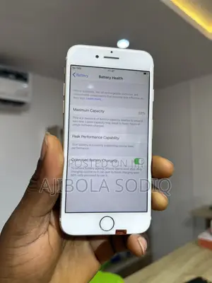 New Apple iPhone 7 32 GB Black