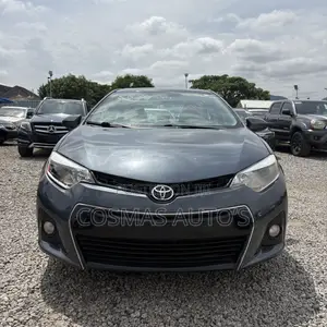 Toyota Corolla LE Premium 4dr Sedan (1.8L 4cyl CVT) 2014 Gray