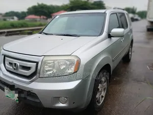 Honda Pilot 2011 Silver