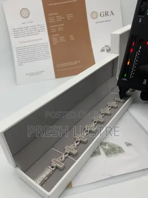 VVS Diamond Cross Bracelet With a Free Diamond Tester