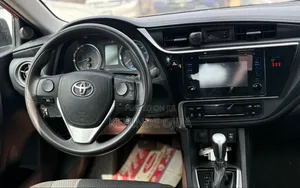 Toyota Camry 2019 Red