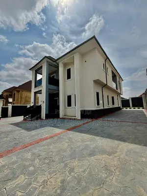 6bdrm Duplex in Karsana for sale