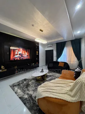 Luxury 2 3-Bedroom Duplex Apartments