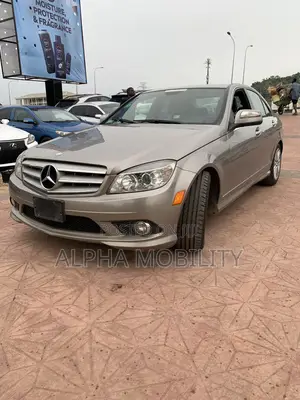 Mercedes-Benz C300 2008 Gold