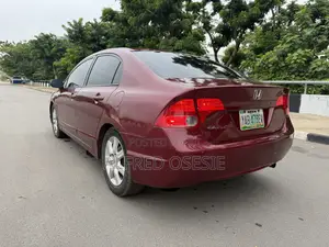 Honda Civic 2006 Burgundy