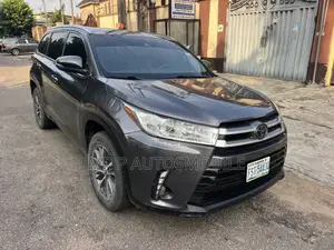 Toyota Highlander 2018 Gray