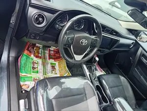Toyota Corolla 2018 Gray