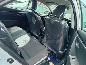 Toyota Corolla 2018 Silver