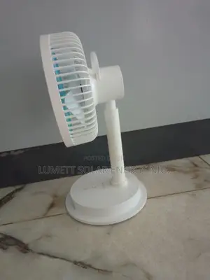 Portable Solar-Powered Fan for Reliable Daily Performance