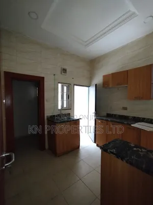 2bdrm Apartment in Wuse for rent