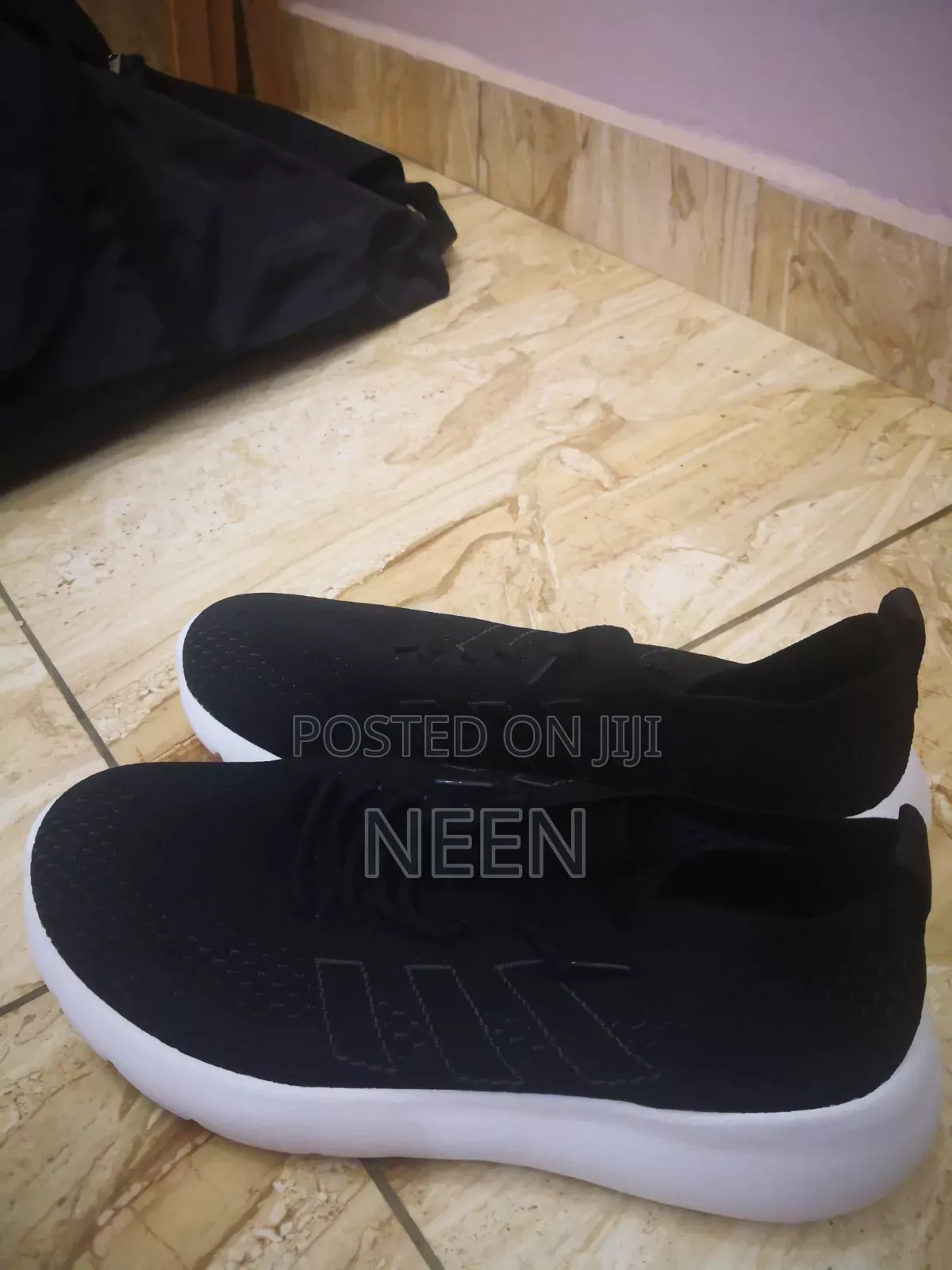 Black Knitstride Athletic Shoes