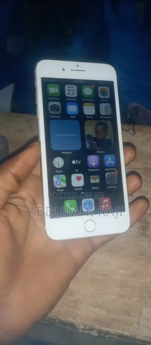 Apple iPhone 8 Plus 64 GB Gold