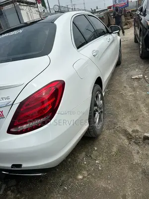 Mercedes-Benz C300 Sport 4dr AWD 4Matic Sedan (2.0L 4cyl 7A) 2015 White