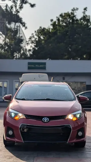 Toyota Corolla 2016 Red
