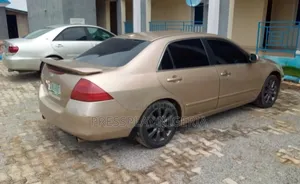 Honda Accord Automatic 2005 Gold