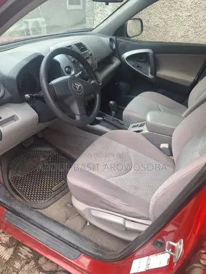 Toyota RAV4 2010 Red