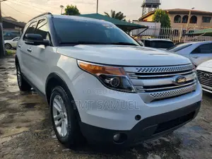 Ford Explorer XLT 4dr SUV (3.5L 6cyl 6A) 2014 White