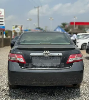 Toyota Camry 2011 Gray