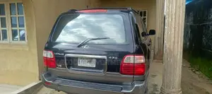 Lexus LX 470 AWD 2002 Black