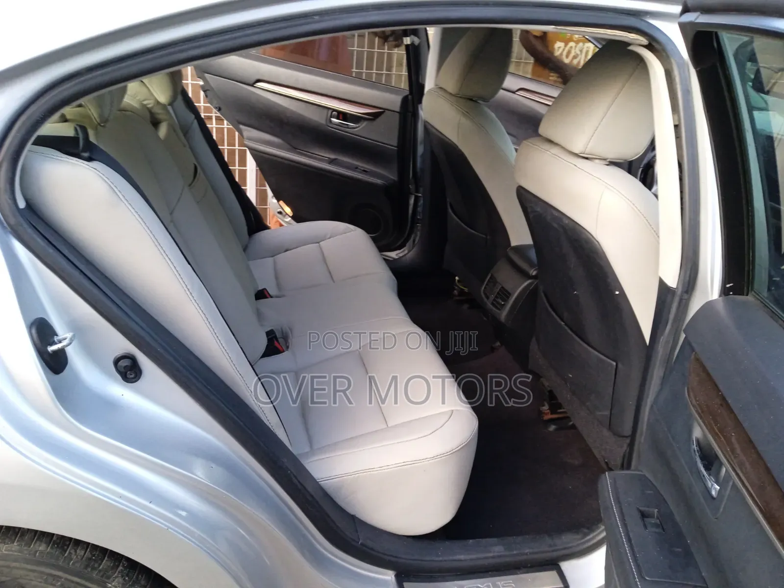 Lexus ES 2013 Silver