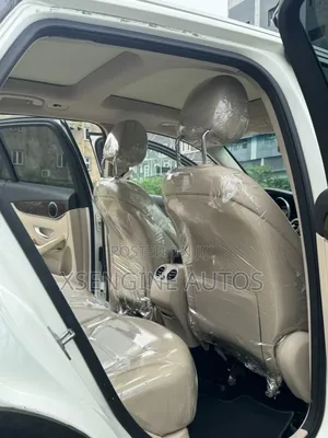 Mercedes-Benz GLC-Class 2017 White