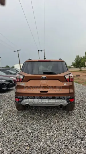 Ford Escape 2017 Gold