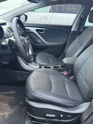 Hyundai Elantra Limited Sedan FWD (1.8L 4cyl 6A) 2013 Brown
