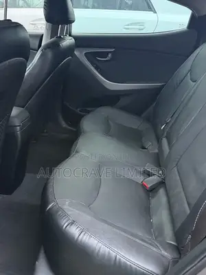 Hyundai Elantra Limited Sedan FWD (1.8L 4cyl 6A) 2013 Brown