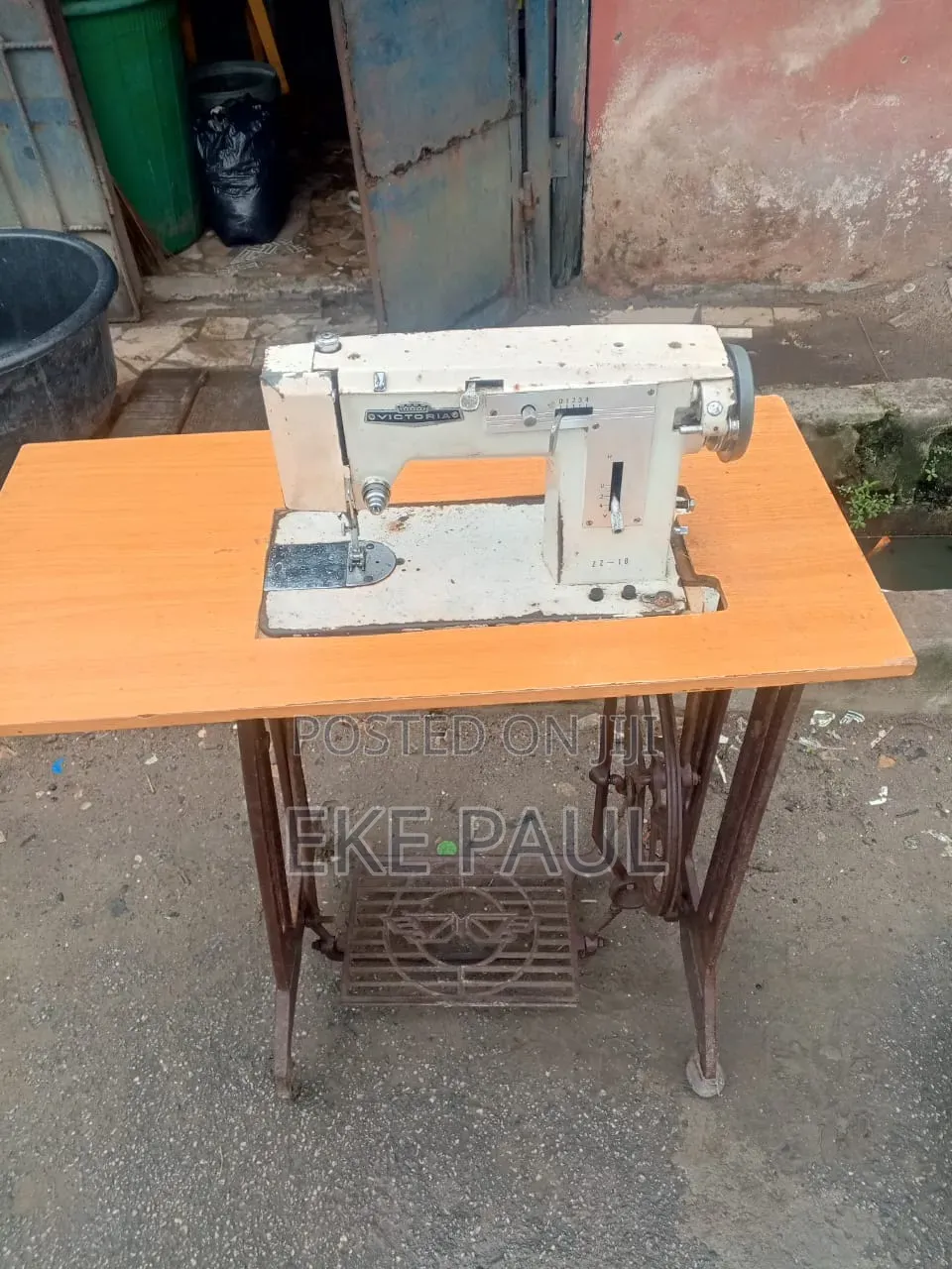 Benjor Zigzag Sewing Machine